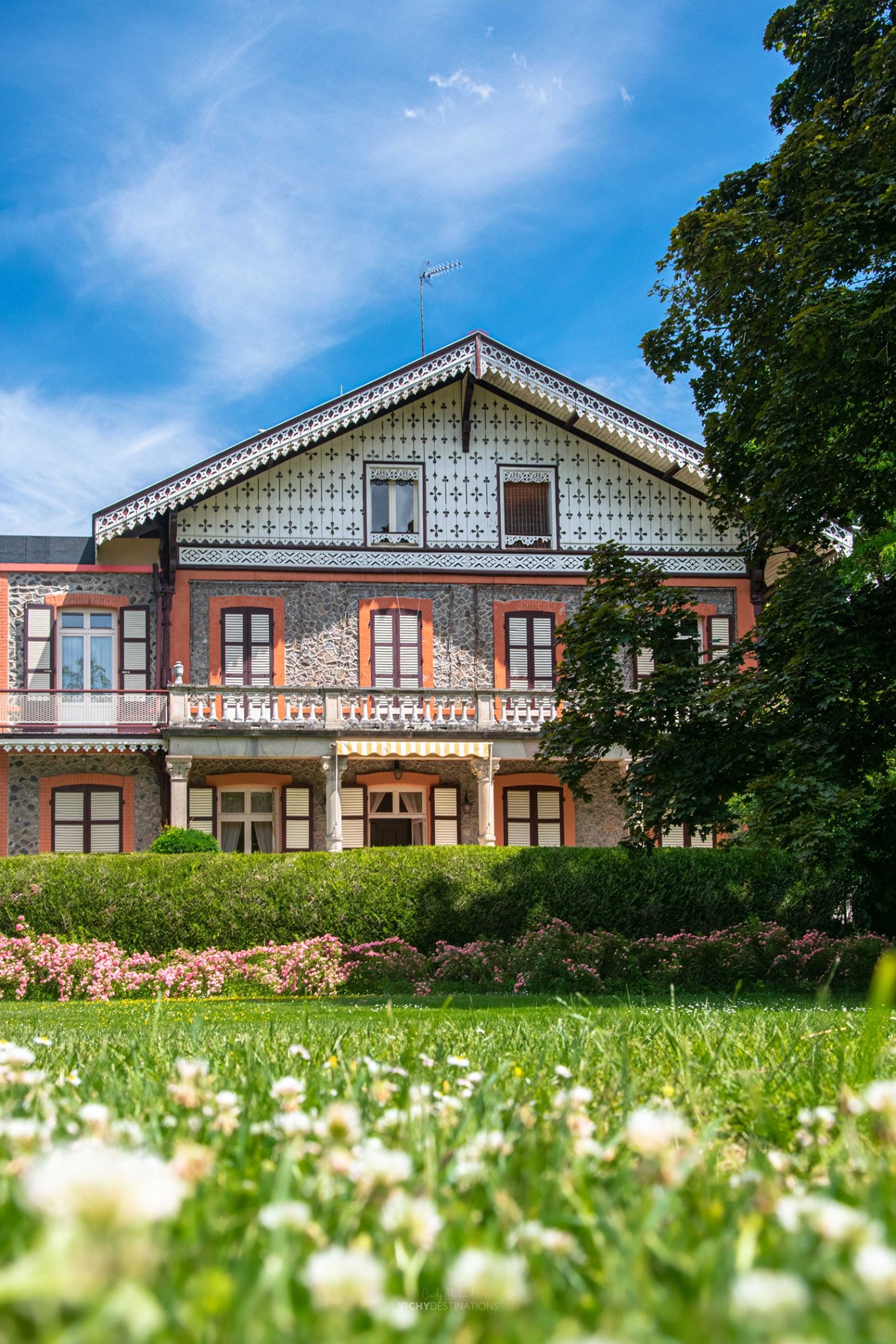 The Chalet des Roses SémioConsult